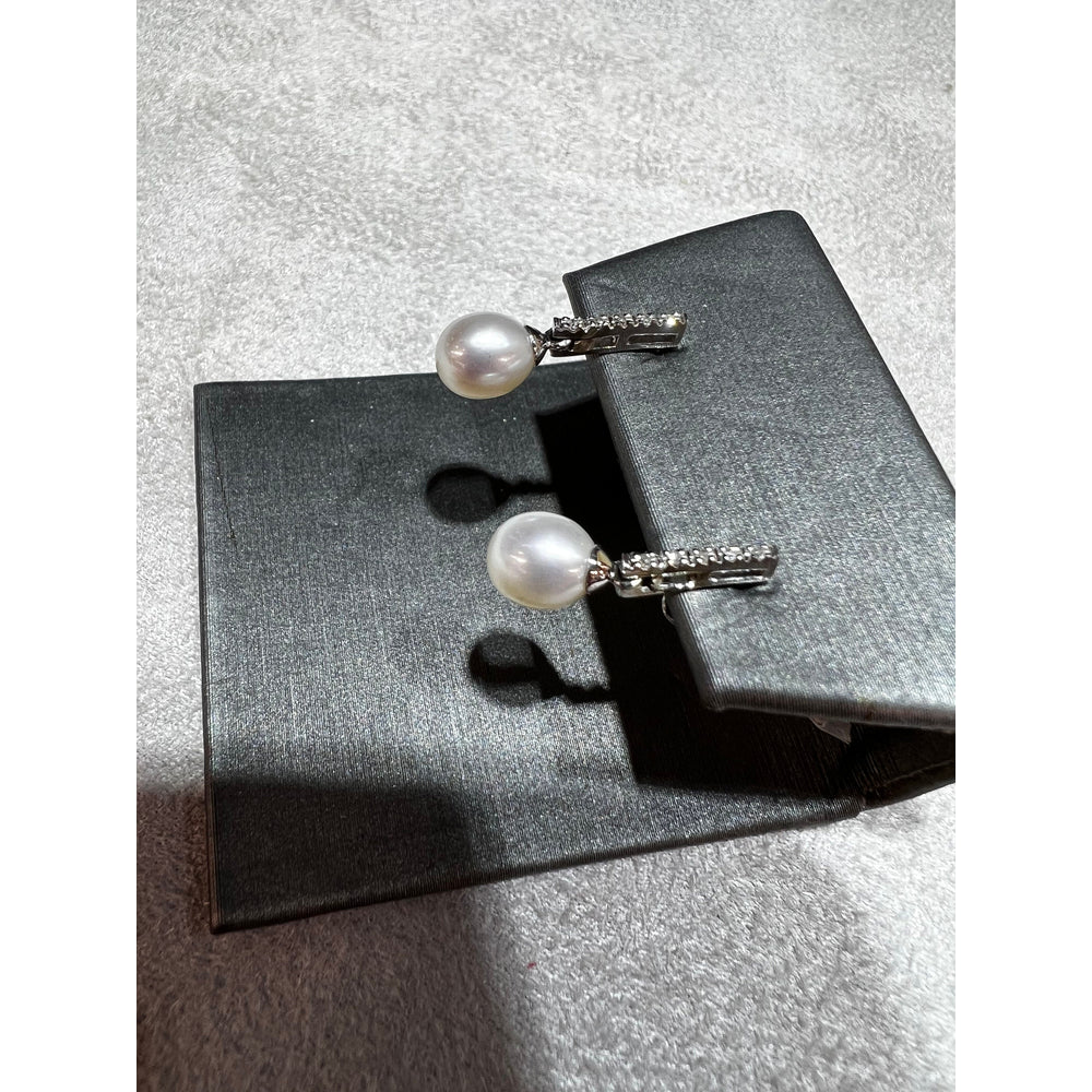 Pearl and Diamond Earrings in 14k / Cultured Pearl Drop Earrings/ Bridal Earrings/ Pearl Earrings / Drop Pearl Earrings