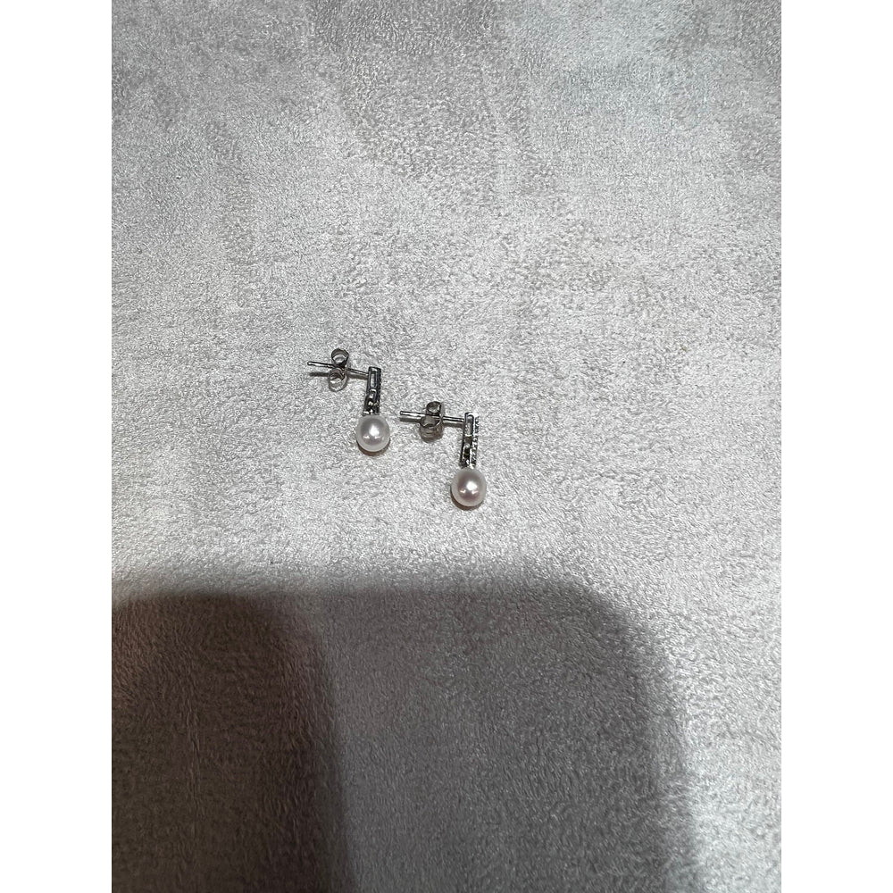14K White Gold Pearl and Diamond Drop Earrings