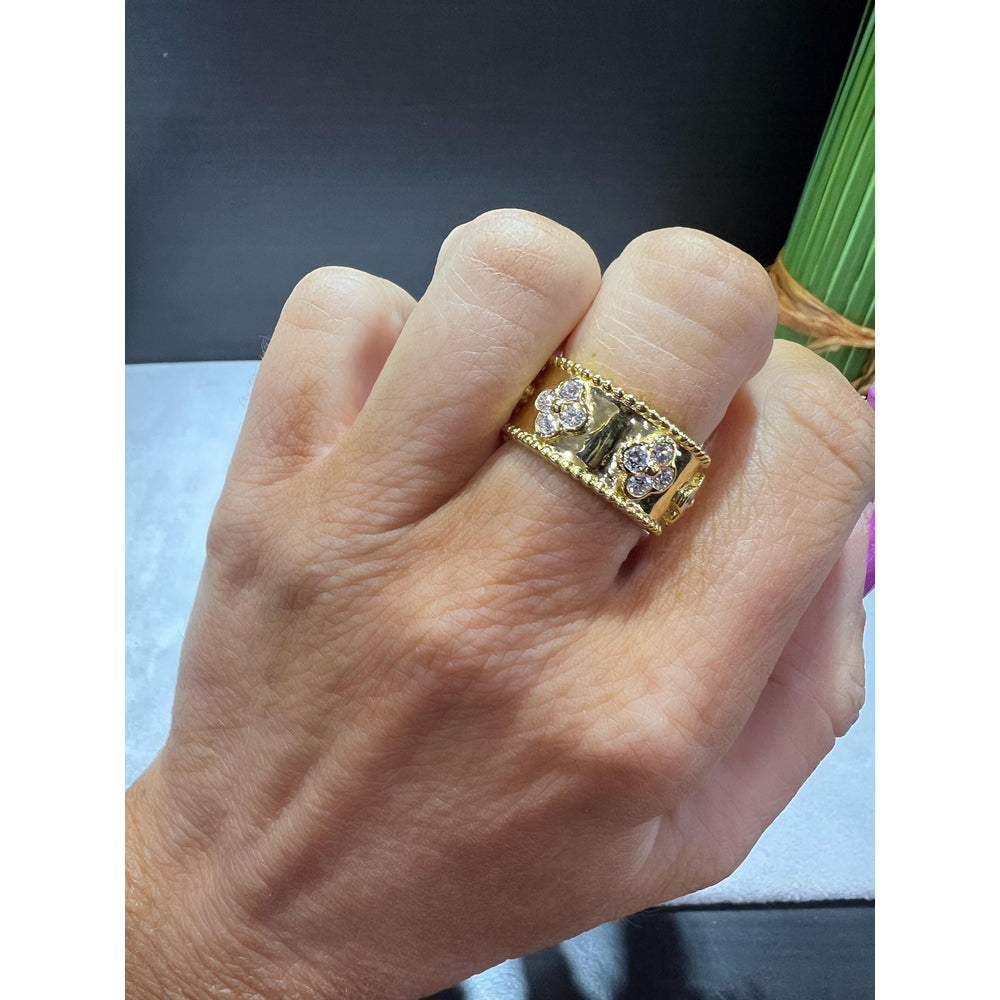 Diamond Clover Ring / Clover Ring / Diamond Flower Ring / Diamond Clover Band / 1.50 Carat Diamond Band
