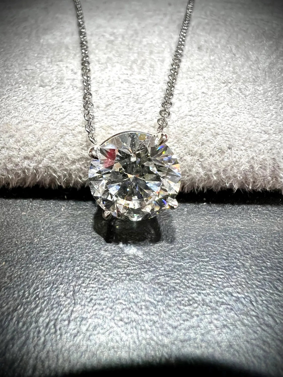 14K Round 3.02 Carat Lab Grown IGI Certified Diamond Solitaire Necklace: Adjustable