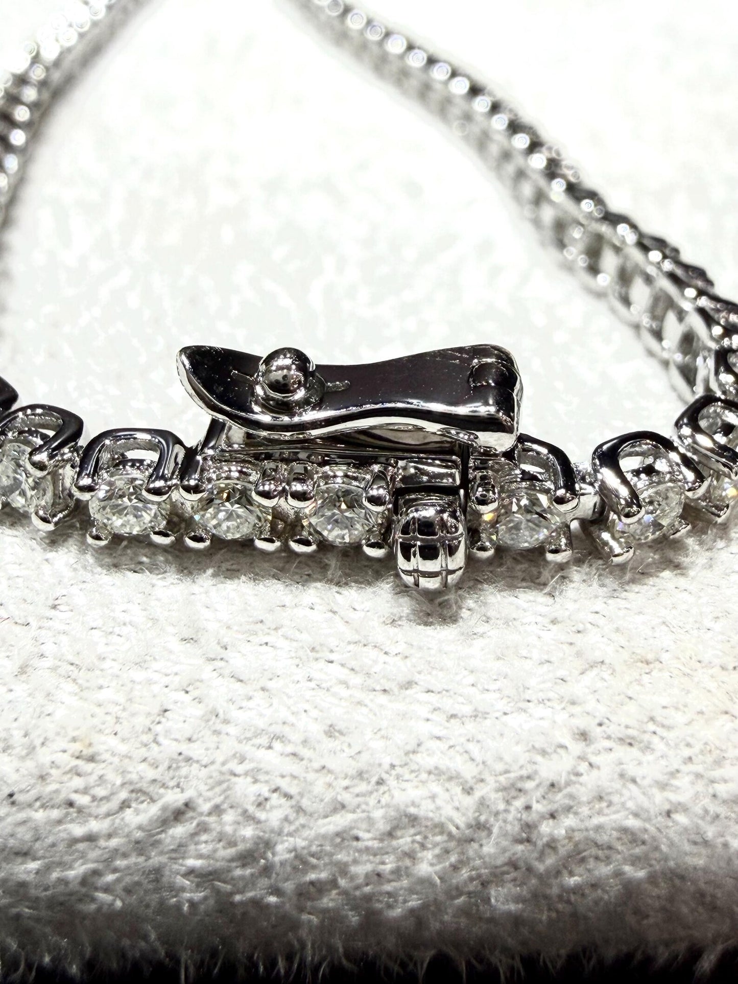 Sterling Silver Lab Grown Round 3.00 ct tw Diamond Tennis Bracelet: 7”