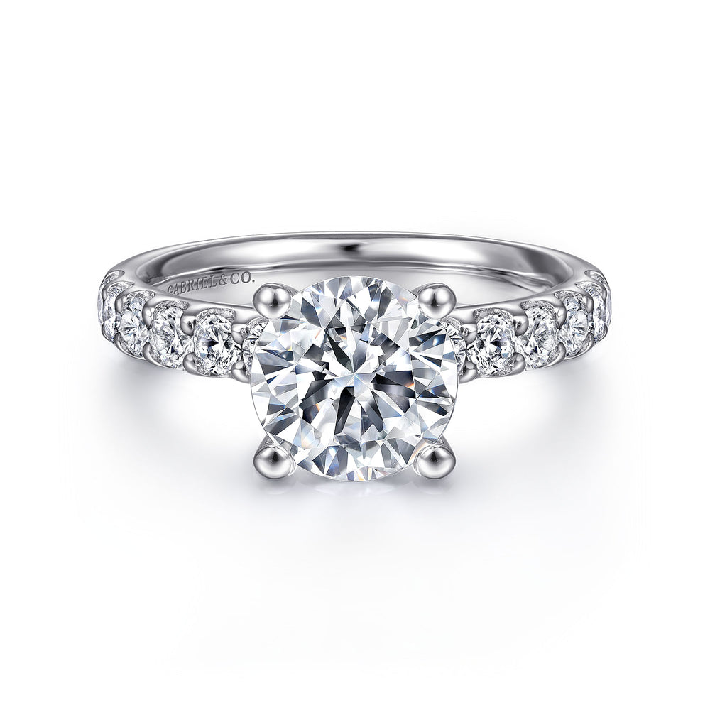 18K White Gold Round Diamond Engagement Ring