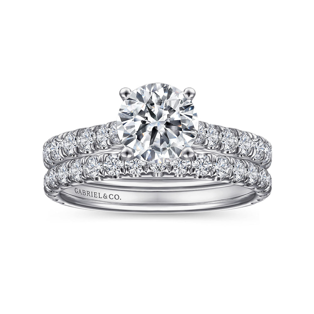 18K White Gold Round Diamond Engagement Ring