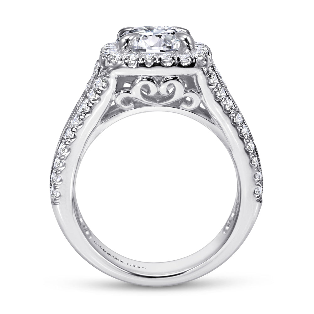 18K White Gold Round Halo Diamond Engagement Ring