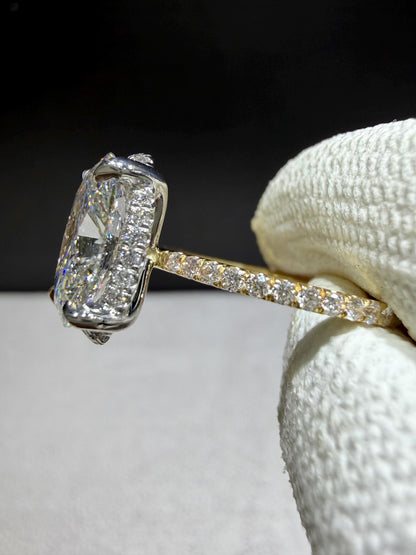 14K Yellow Gold Oval Diamond Engagement Ring, 3.04 Carat Lab Grown IGI Certified VS1/E