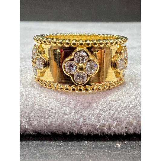 Diamond Clover Ring / Clover Ring / Diamond Flower Ring / Diamond Clover Band / 1.50 Carat Diamond Band