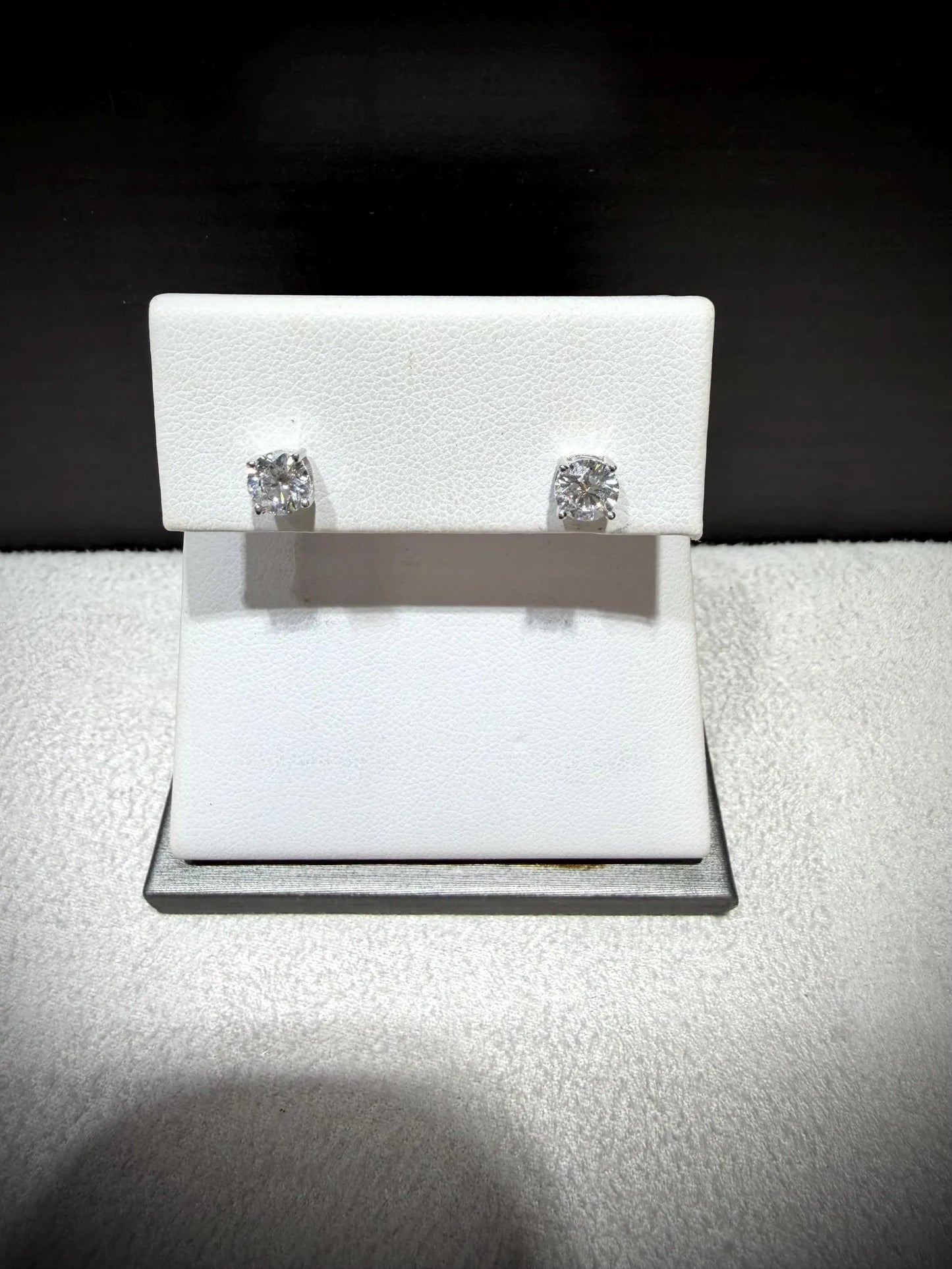 Sterling Silver Lab Grown Round Diamond Stud Earrings 1.00 ct tw.