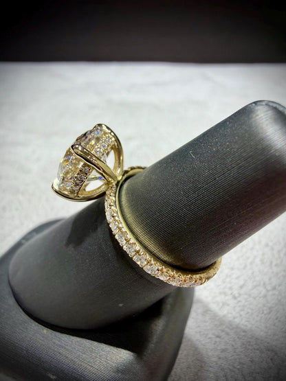 14K Diamond Engagement Ring with 4.03 Carat Lab Grown GIA Certified Round Diamond VS1/E