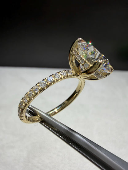 14K Diamond Engagement Ring with 4.03 Carat Lab Grown GIA Certified Round Diamond VS1/E