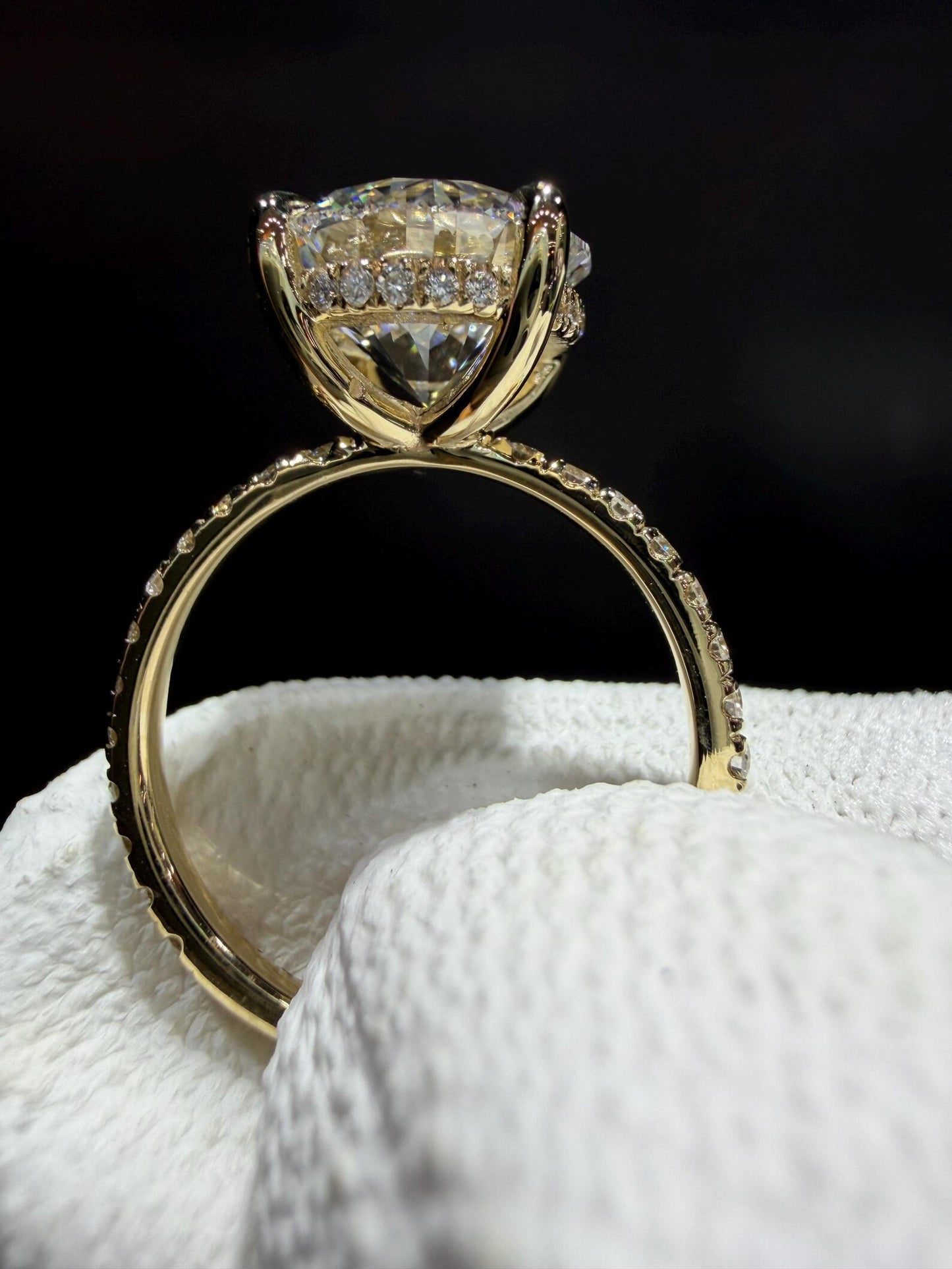 14K Diamond Engagement Ring with 4.03 Carat Lab Grown GIA Certified Round Diamond VS1/E