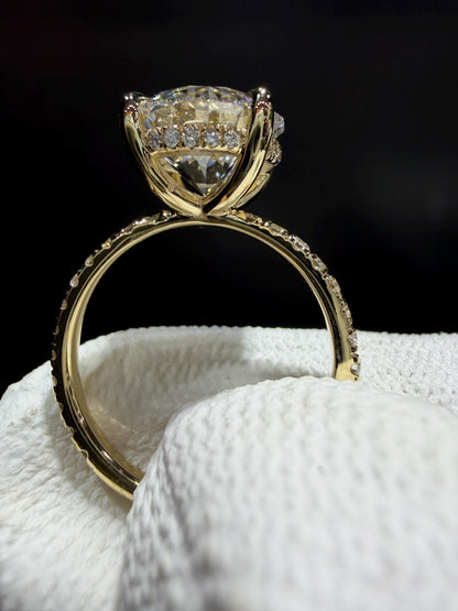 14K Diamond Engagement Ring with 4.03 Carat Lab Grown GIA Certified Round Diamond VS1/E