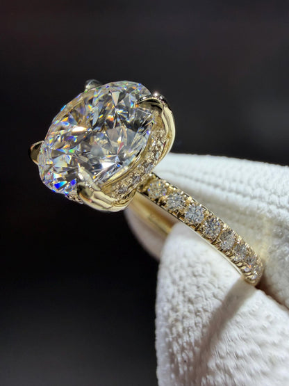14K Diamond Engagement Ring with 4.03 Carat Lab Grown GIA Certified Round Diamond VS1/E