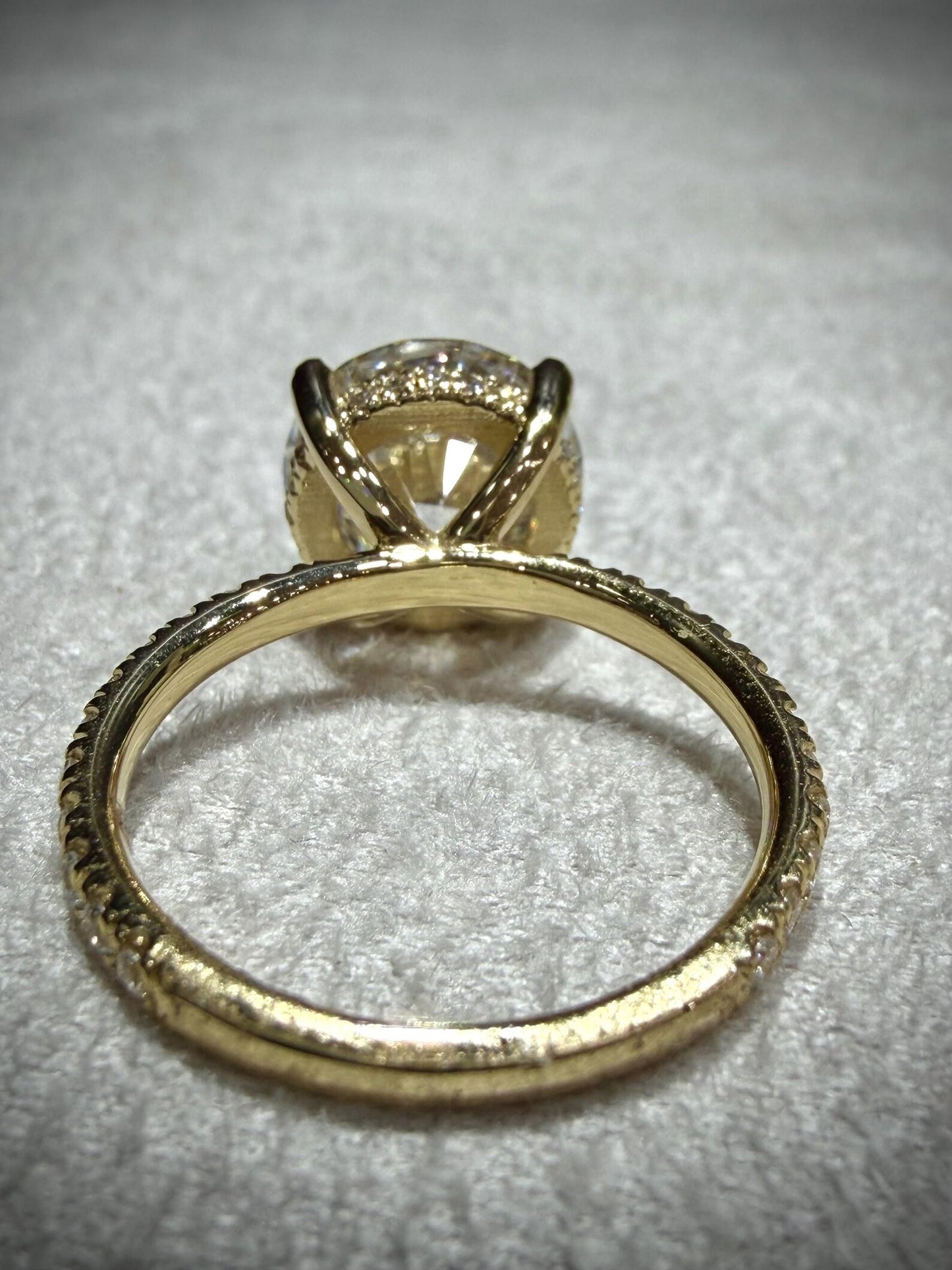 14K Diamond Engagement Ring with 4.03 Carat Lab Grown GIA Certified Round Diamond VS1/E