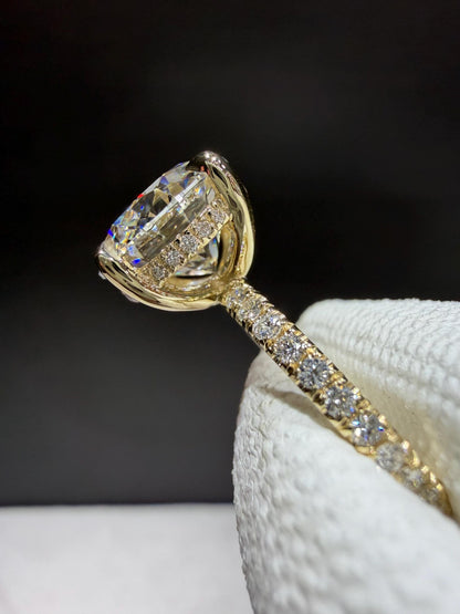 14K Diamond Engagement Ring with 4.03 Carat Lab Grown GIA Certified Round Diamond VS1/E