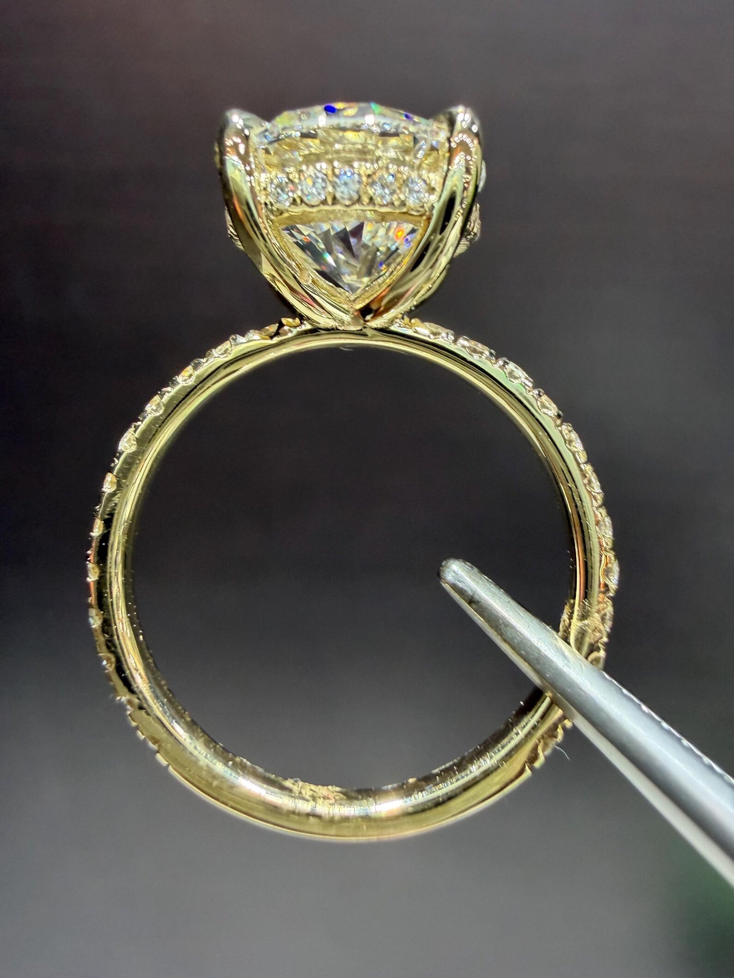 14K Diamond Engagement Ring with 4.03 Carat Lab Grown GIA Certified Round Diamond VS1/E