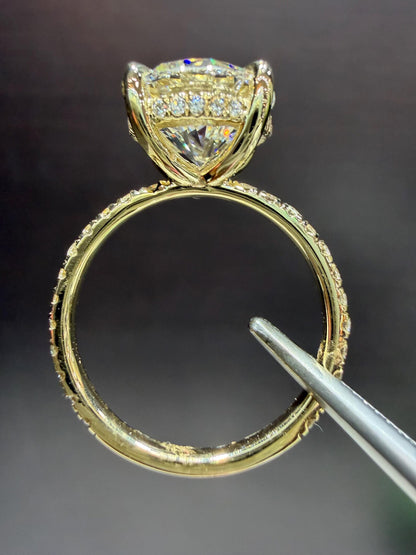 14K Diamond Engagement Ring with 4.03 Carat Lab Grown GIA Certified Round Diamond VS1/E