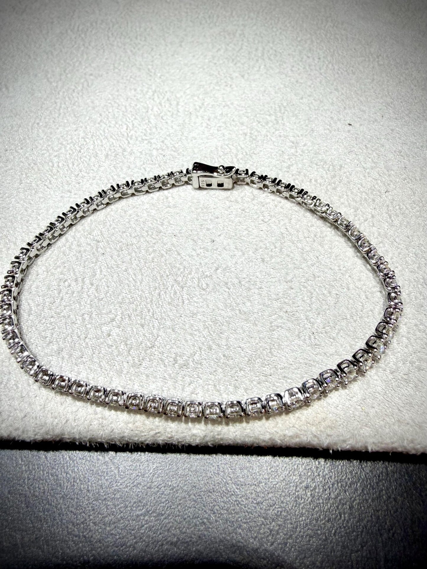 Sterling Silver Lab Grown Round 3.00 ct tw Diamond Tennis Bracelet: 7”