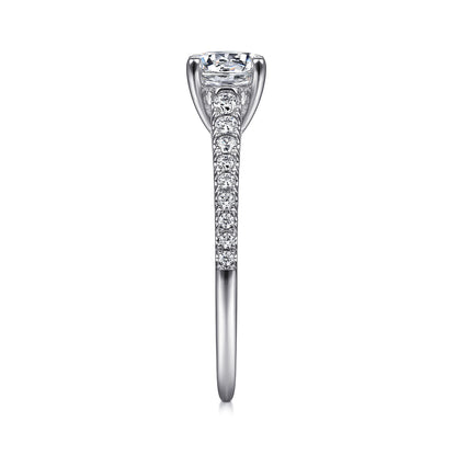 18K White Gold Round Diamond Engagement Ring