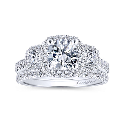 18K White Gold Round Diamond Engagement Ring