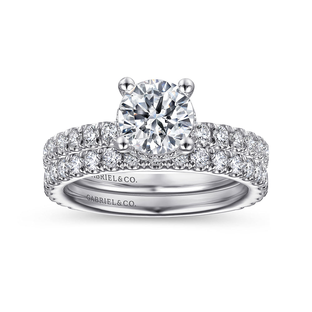 18K White Gold Diamond Engagement Ring