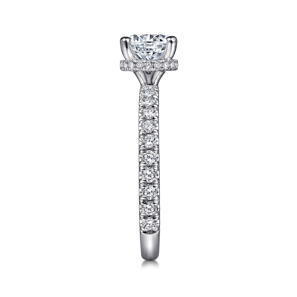 18K White Gold Diamond Engagement Ring