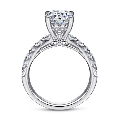 18K White Gold Round Diamond Engagement Ring