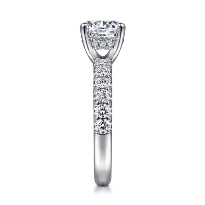 18K White Gold Round Diamond Engagement Ring
