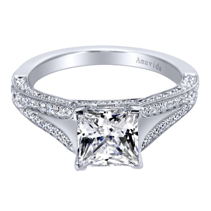 18K White Gold Princess Cut Split Shank Diamond Engagement Ring