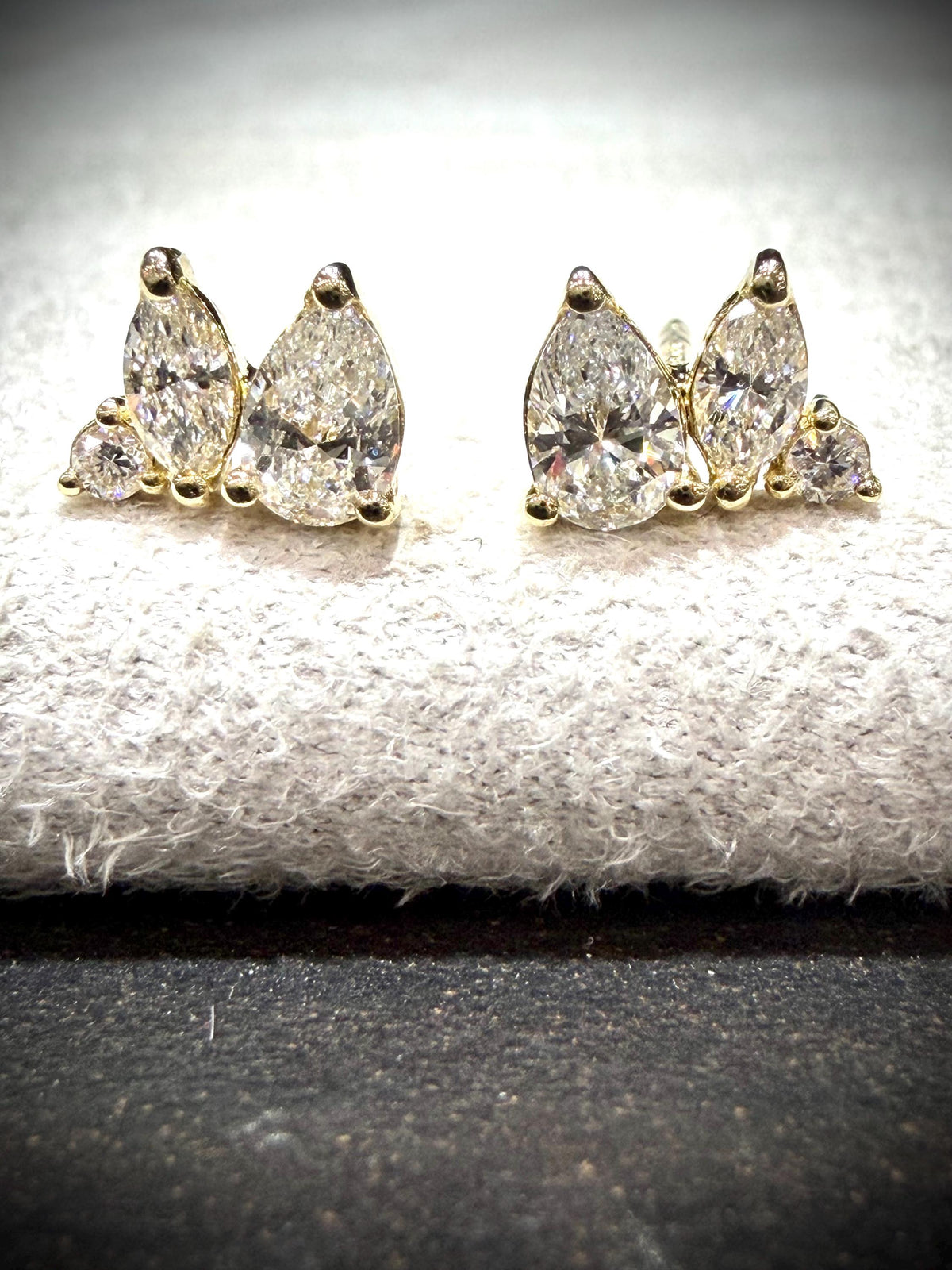 10K Lab Grown Diamond Cluster Earrings, 0.60 Carats tw.