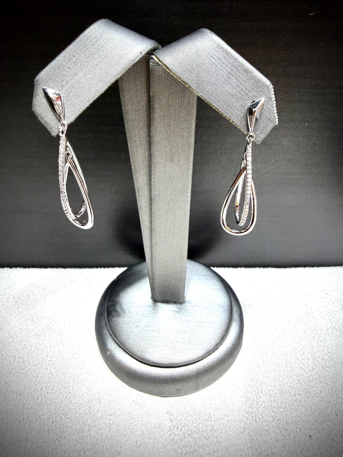 Diamond Dangle Earrings 0.10 ct tw. Sterling Silver