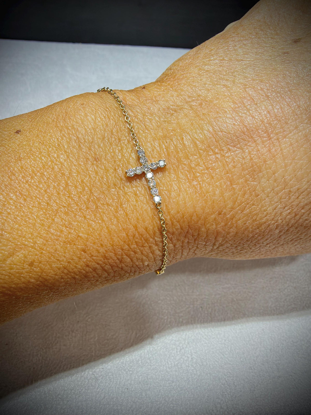 14K Natural Diamond Cross Bracelet 0.34 ct tw. 7” adjustable