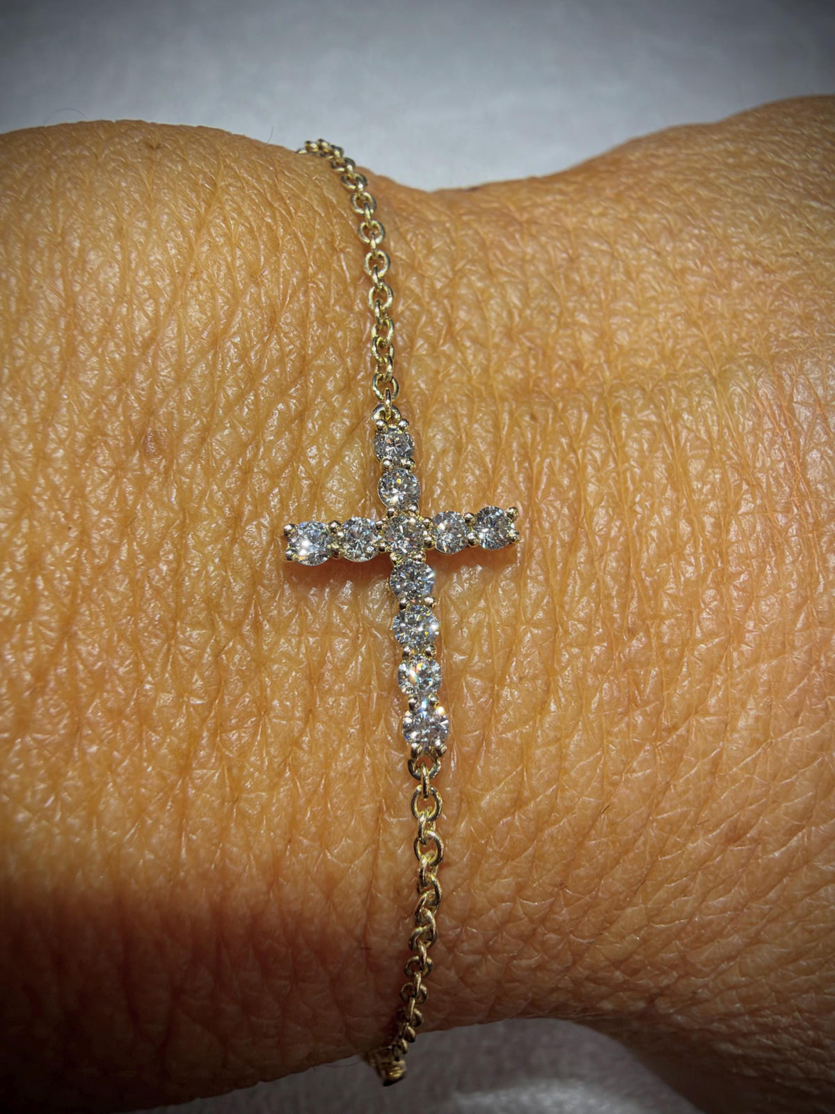 14K Natural Diamond Cross Bracelet 0.34 ct tw. 7” adjustable