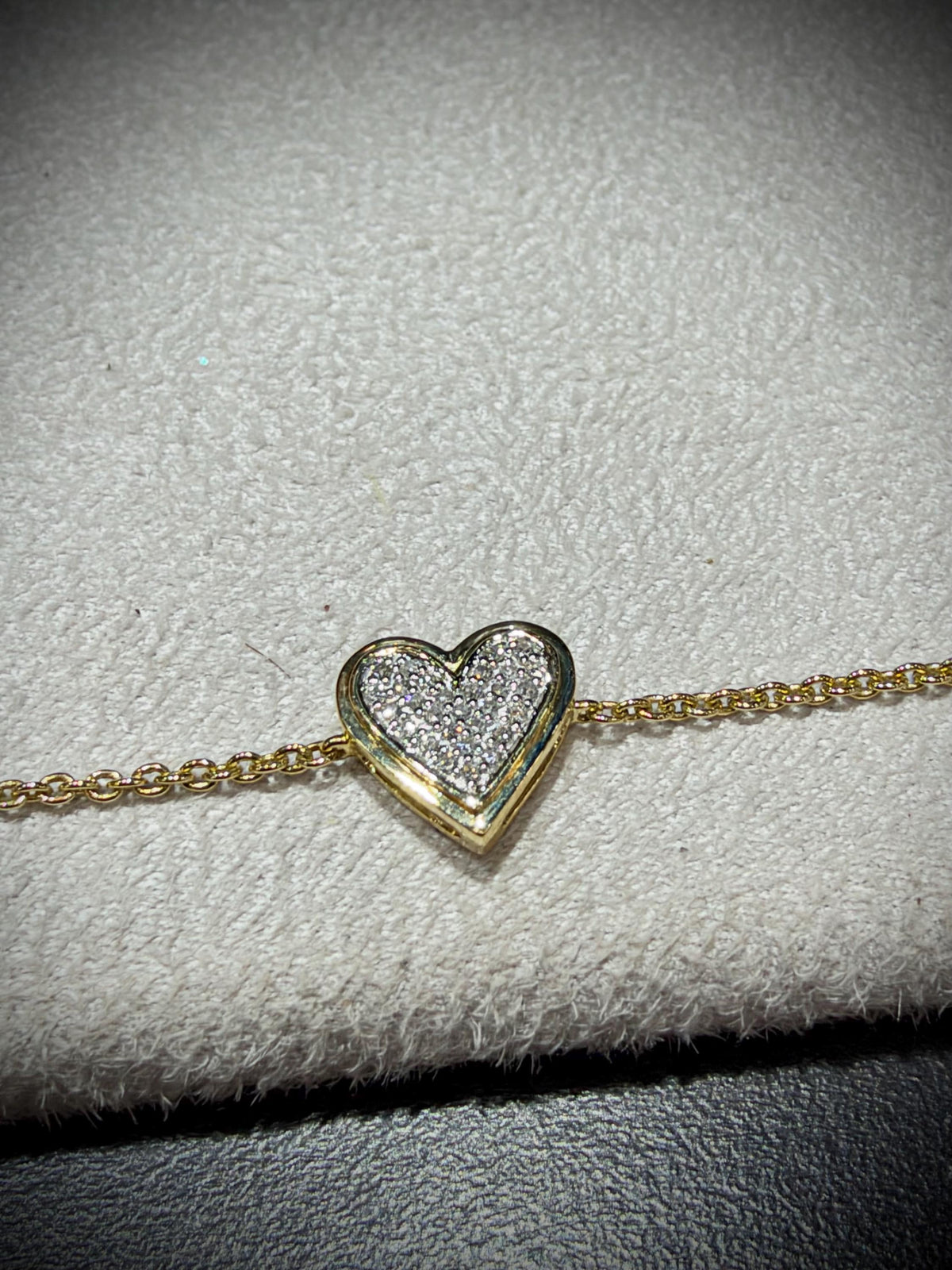 14K Natural Diamond Heart Bracelet 0.11 ct tw. adjustable 6”- 7”