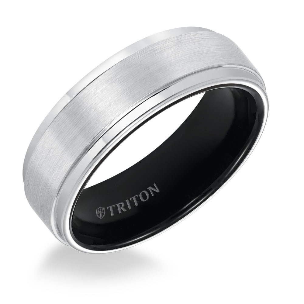 8MM Tungsten Carbide Ring - Flat Brushed Center and Link Edge